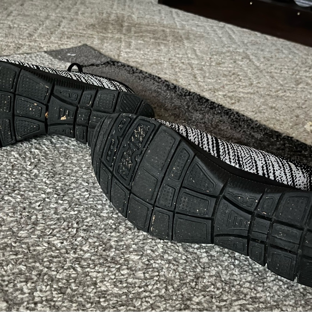 Skechers With Memory Foam - image 5